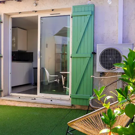 Semesterbostad Les Hirondelles *